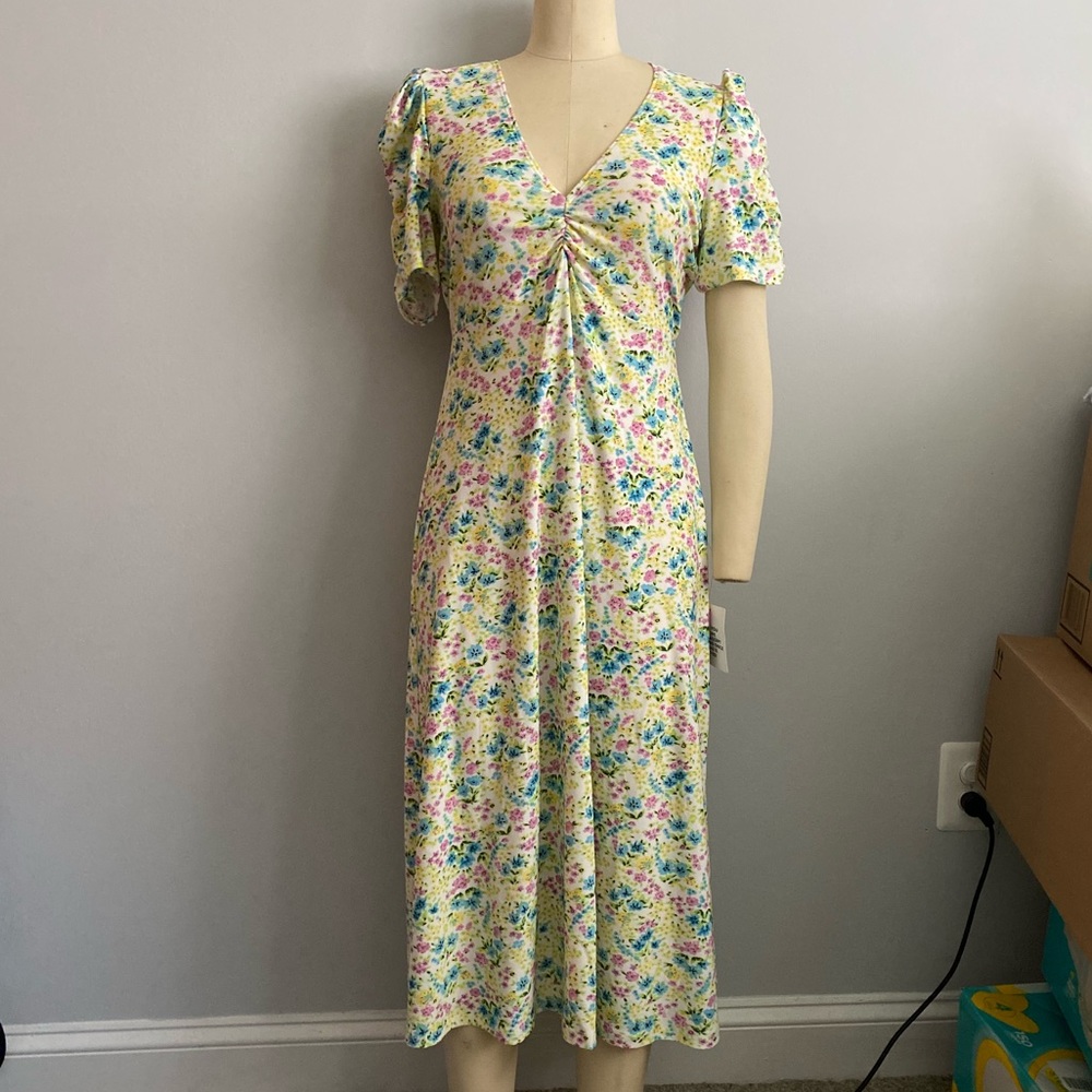 BRAND NEW Asos Design Short Sleeve Midi Tea Dress in Pastel Floral